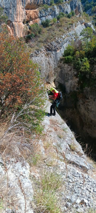 Drniški planinari savladali zahtjevan spust kanjonom Čikole