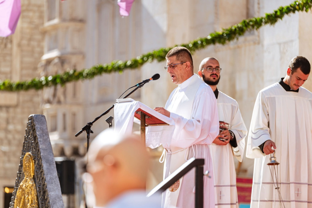 Šibenik proslavio svog zaštitnika: Održana svečana procesija i misa povodom blagdana sv. Mihovila