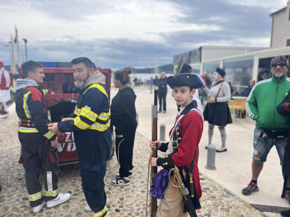 Velika povorka u Betini: Šarenilo i tradicija na jednom mjestu