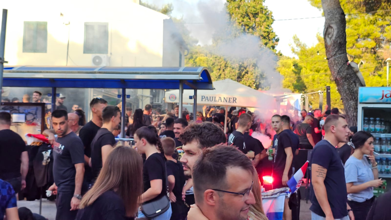 Thompsonovi obožavatelji ispunili Šubićevac 