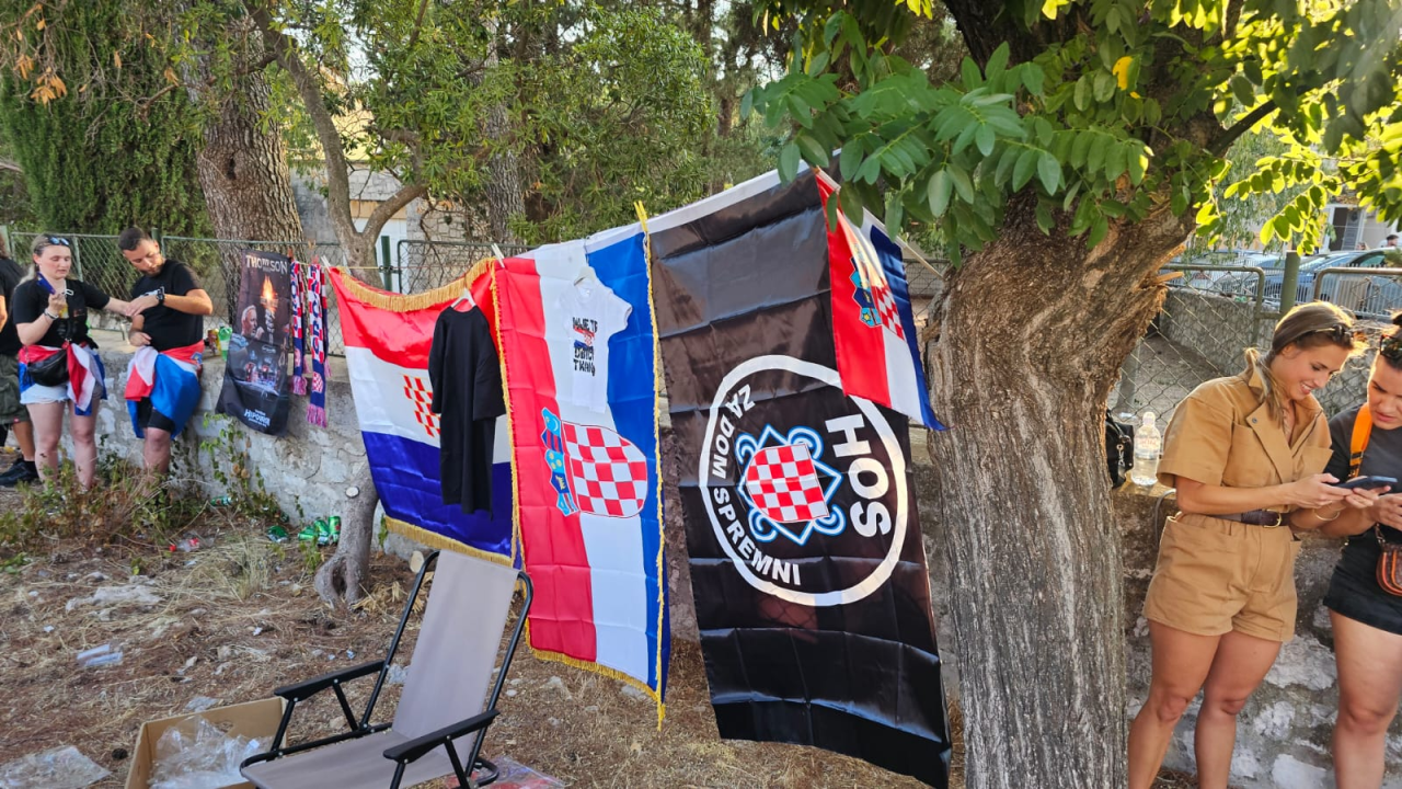 Thompsonovi obožavatelji ispunili Šubićevac 