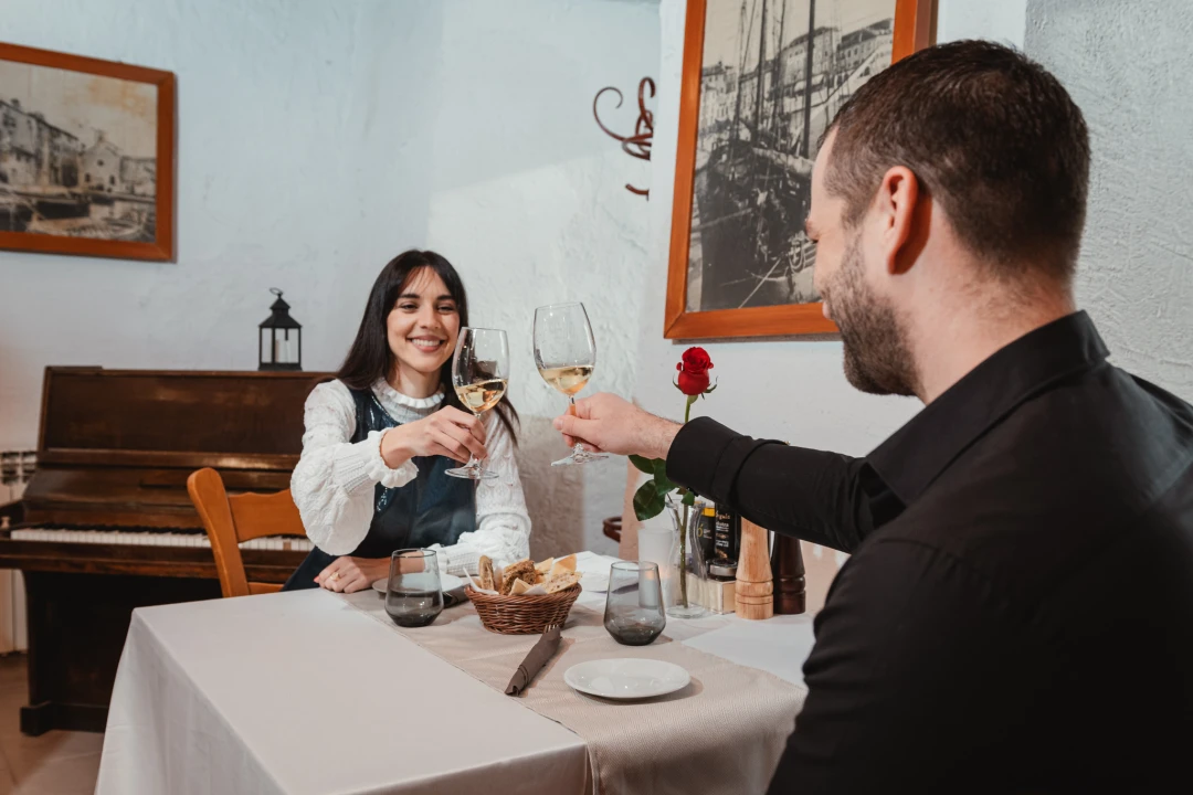 Posjetite najstariju šibensku tavernu u Hotelu Jadran! 