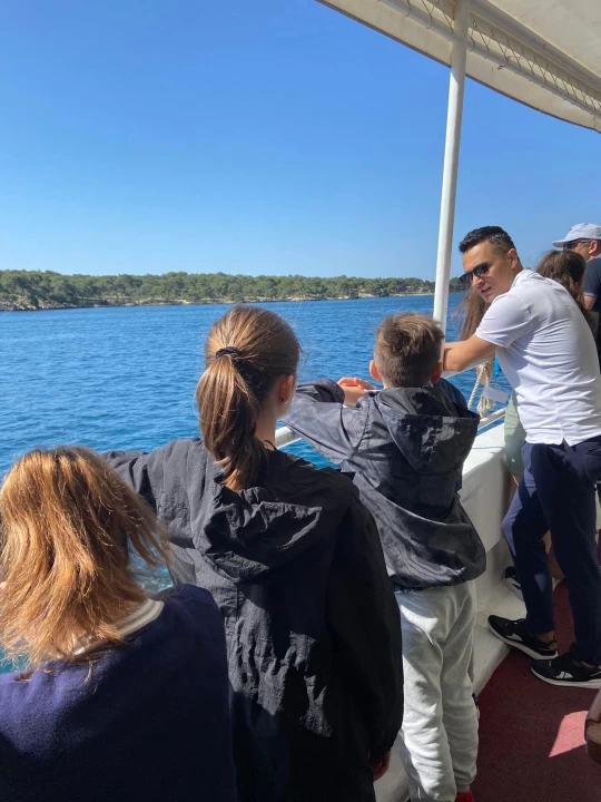Otvorena sezona na sv. Nikoli: Tvrđavu posjetila ekipa iz Glazbene škole