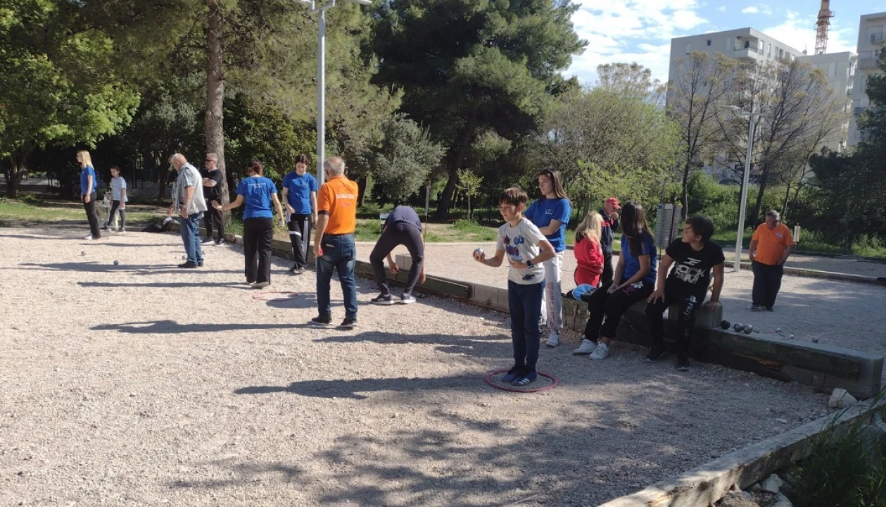 Održan humanitarni turnir u petanci za djecu, sva prikupljena sredstva bit će uplaćena za liječenje male Petre