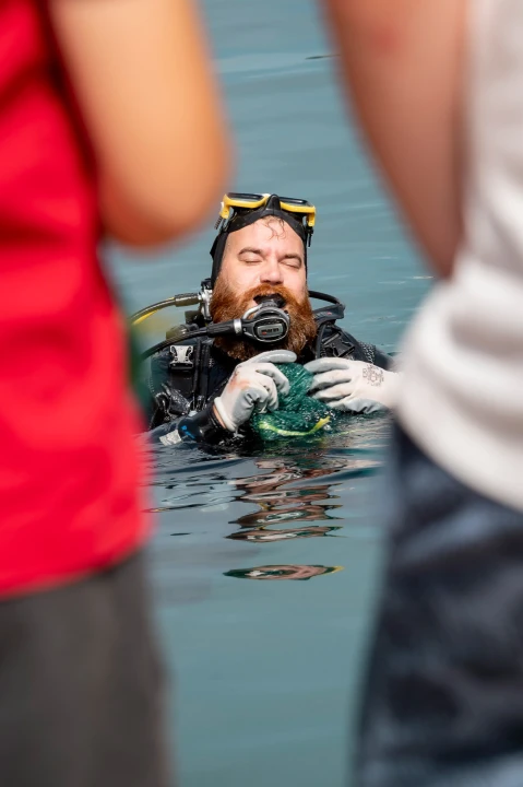 U Tribunju održana peta akcija čišćenja ribarske luke 'Zajedno smo jači' 