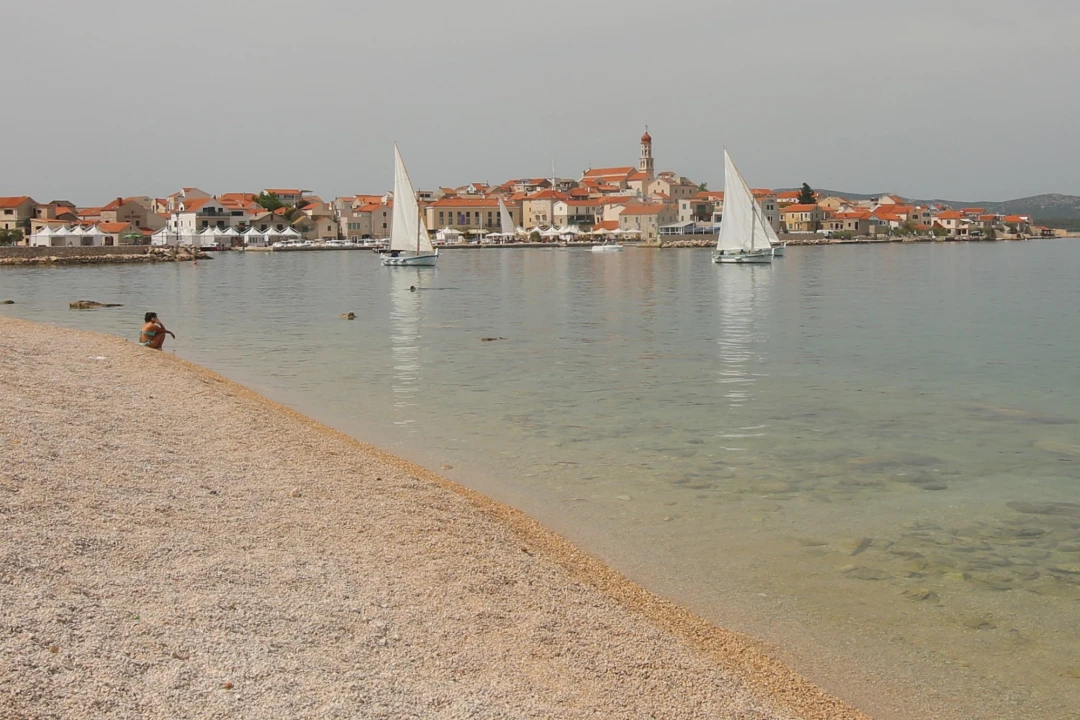 Betinska regata tradicijskih brodova održana usprkos bonaci