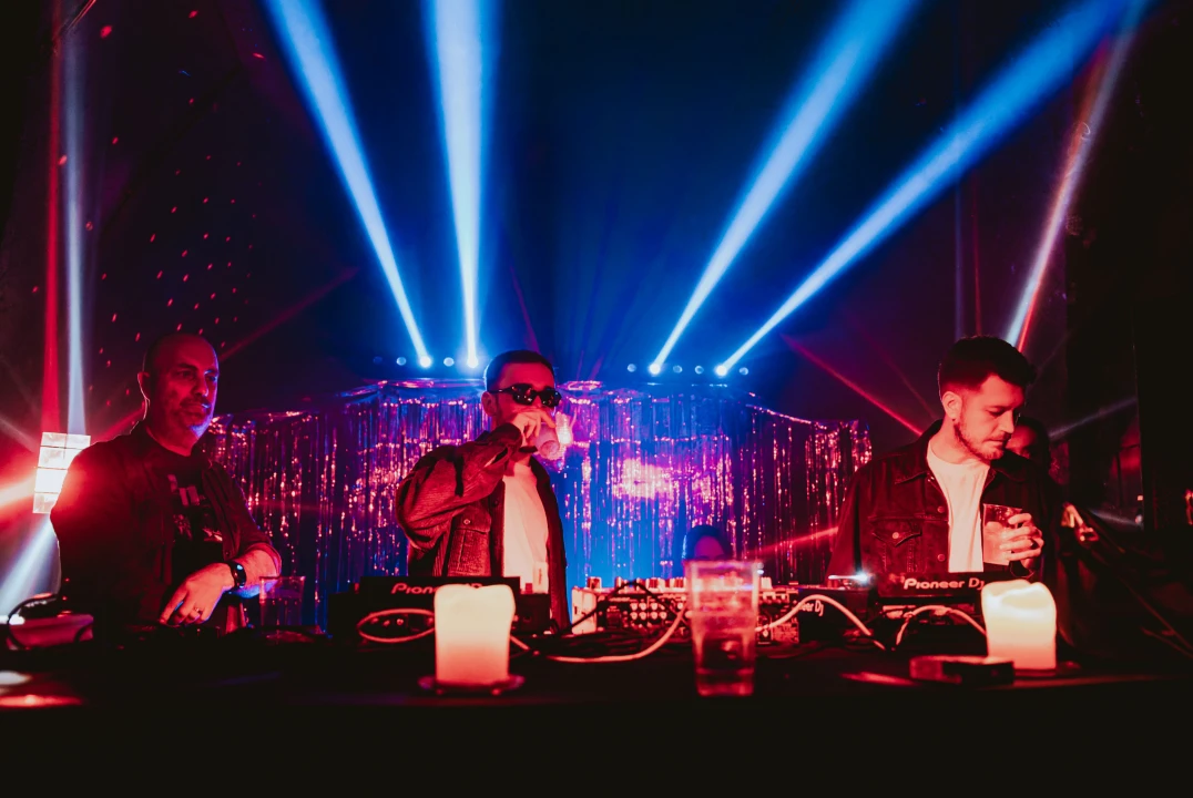 Rasplesana novogodišnja zabava u Tunelu uz milanski duo Modular Project