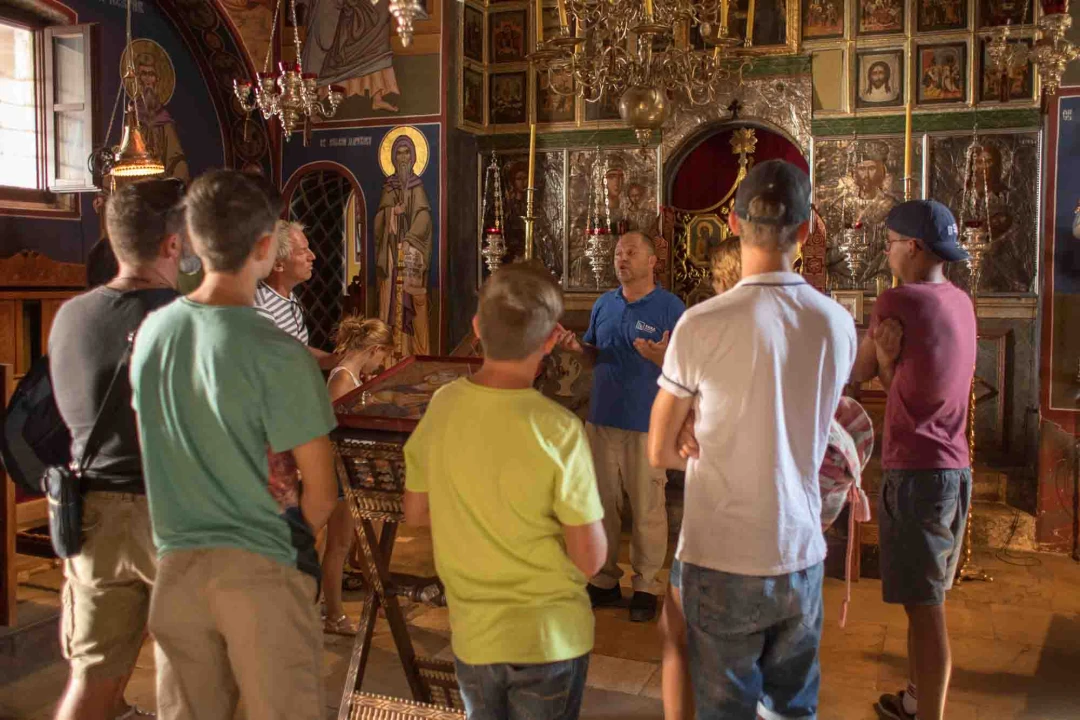 Biciklom, hodom ili brodom – načini su na koji možete obilaziti Nacionalni parka „Krka“!