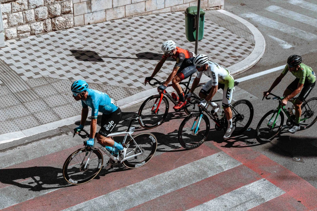 Preko 120 biciklista protutnjalo je kroz Šibenik: Slika odlazi na šest kontinenata i u 130 zemalja 
