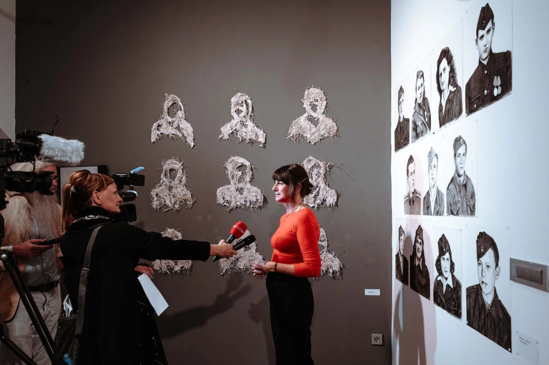 U Muzeju pobjede otvorena izložba 'Portreti partizana': Ana crta kako bi upoznala obiteljsku povijest