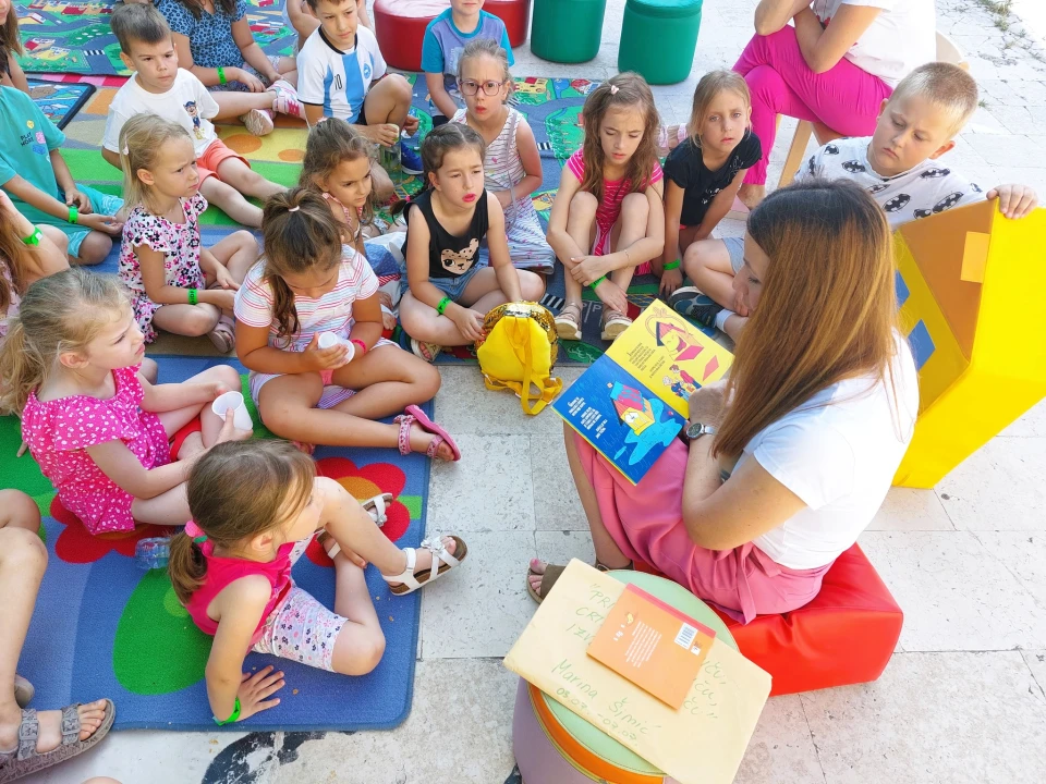 Knjižničarka Marina Šimić jedna je od onih zbog kojih je šibenska Knjižnica djeci ugodno mjesto za učenje i igru 