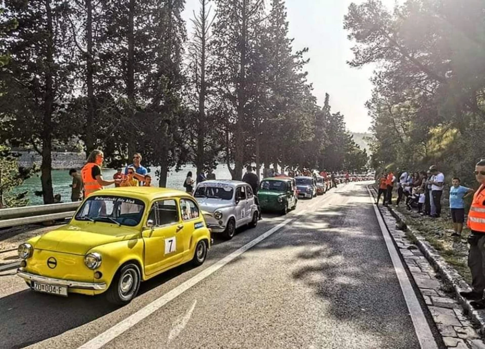 U Skradinu u nedjelju automobilski spektakl, koji uključuje kultnu marku automobila