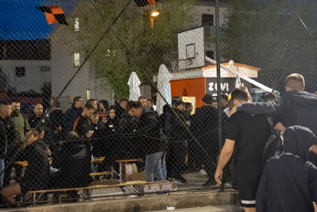 FOTO: Ekipa Van grada osvajač funcutskog rođendanskog turnira, Jurasi zapalili najviše pirotehnike