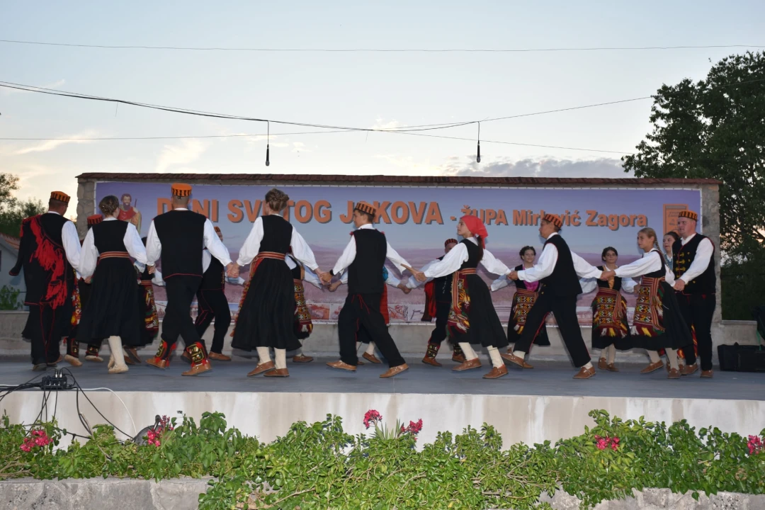 Održana 24. večer folklora u Mirloviću povodom blagdana sv. Jakova