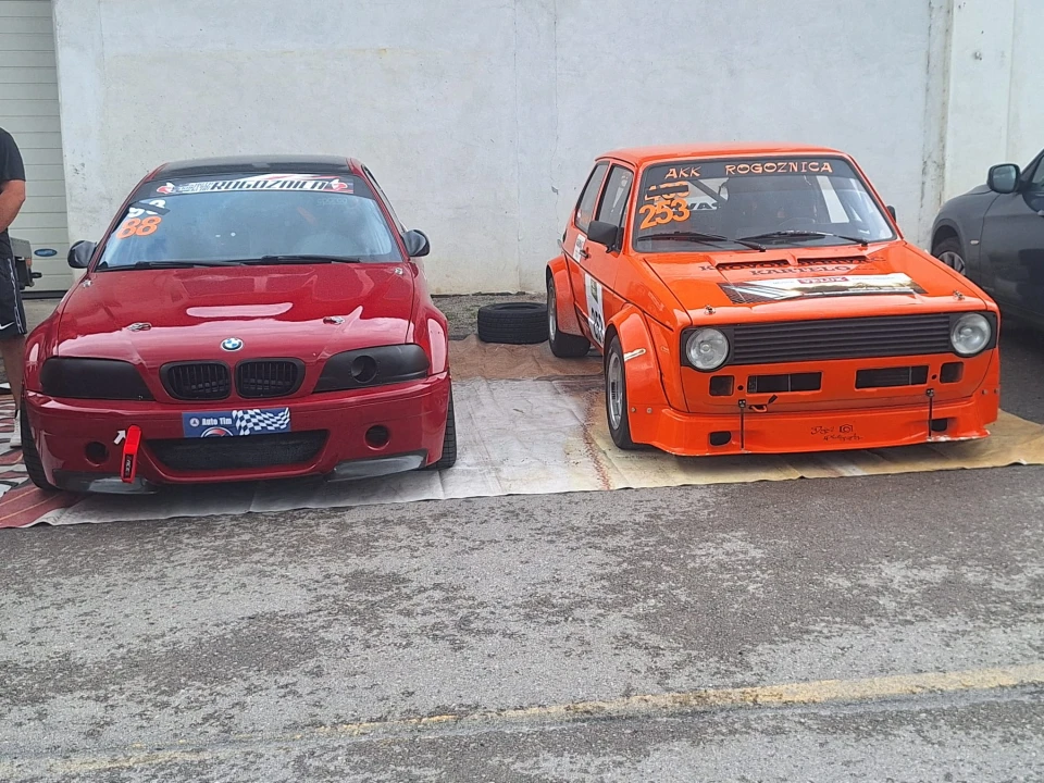 FOTO Vozačima AKK Rogoznica tri postolja na brdskoj auto-utrci u Ilirskoj Bistrici