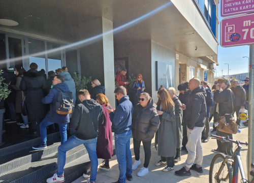 Srdele napunile peškariju, karte za Morrisseya blagajnu u Arsenu