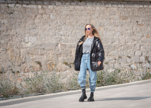 Ako nosite uske traperice i razdjeljak sa strane, stari ste! Gen Z i milenijalci trenutno zbog toga ratuju