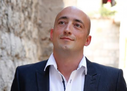Pjevač i bivši policajac Mile Perkov kandidat je HDZ-a za načelnika Općine Tribunj