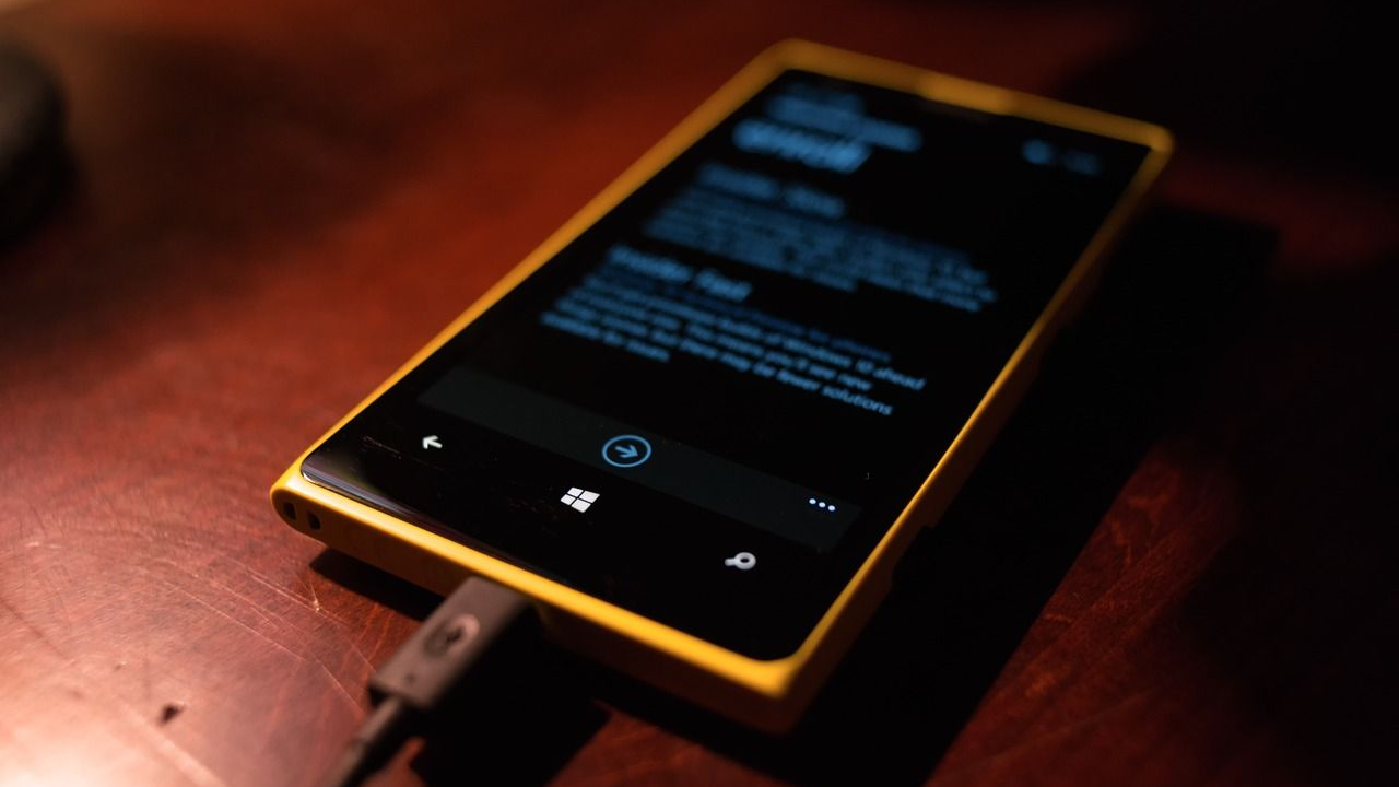 Ostavljate mobitel na punjaču tijekom noći? Evo zašto ne biste trebali