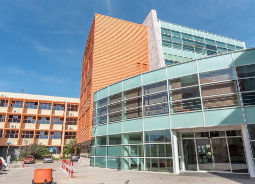 Industrijsko-obrtnička škola u Šibeniku prelazi na online nastavu, samo maturanti ostaju u klupama