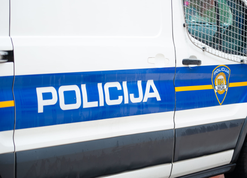 Četiri osobe smrtno stradale u prometnoj nesreći kod Okučana: Svi su migranti koji su se skrivali u kamionu?