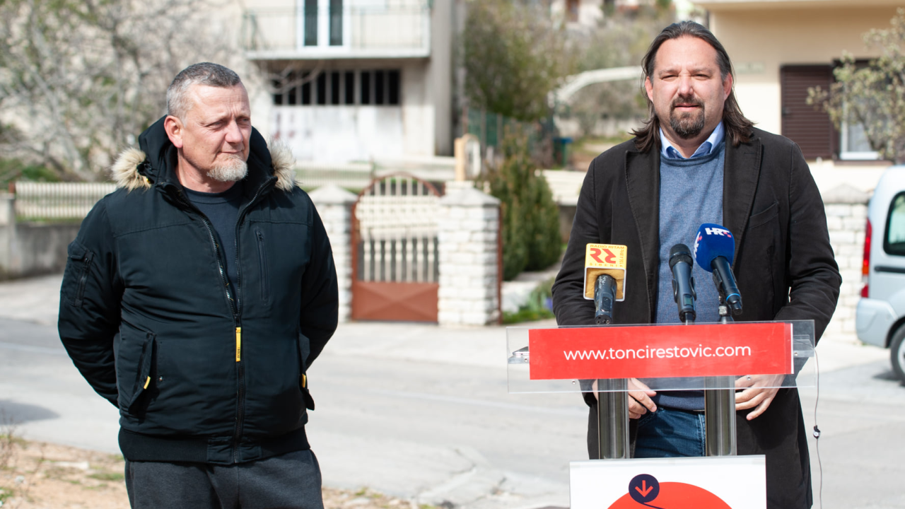 SDP pita gradonačelnika Burića: Zašto su 'junaci iz Jurasa' ostali bez obećanog igrališta?