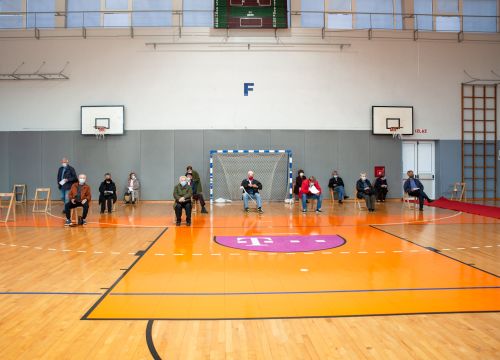 Fotografija 5 - Na Baldekin po svoju dozu ide 480 ljudi: Bivša medicinska sestra Ana Paić prva je cijepljena protiv covida