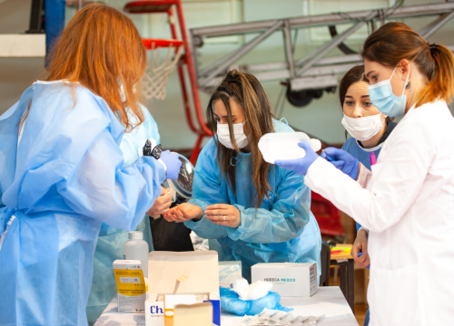 Fotografija 8 - Na Baldekin po svoju dozu ide 480 ljudi: Bivša medicinska sestra Ana Paić prva je cijepljena protiv covida