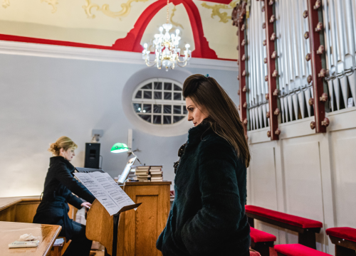 Fotografija 29 - Nera i Gordana u Gospi van Grada: ‘Koncerti su dobri za kontinuitet kulturnog života, ali i umjetnika’