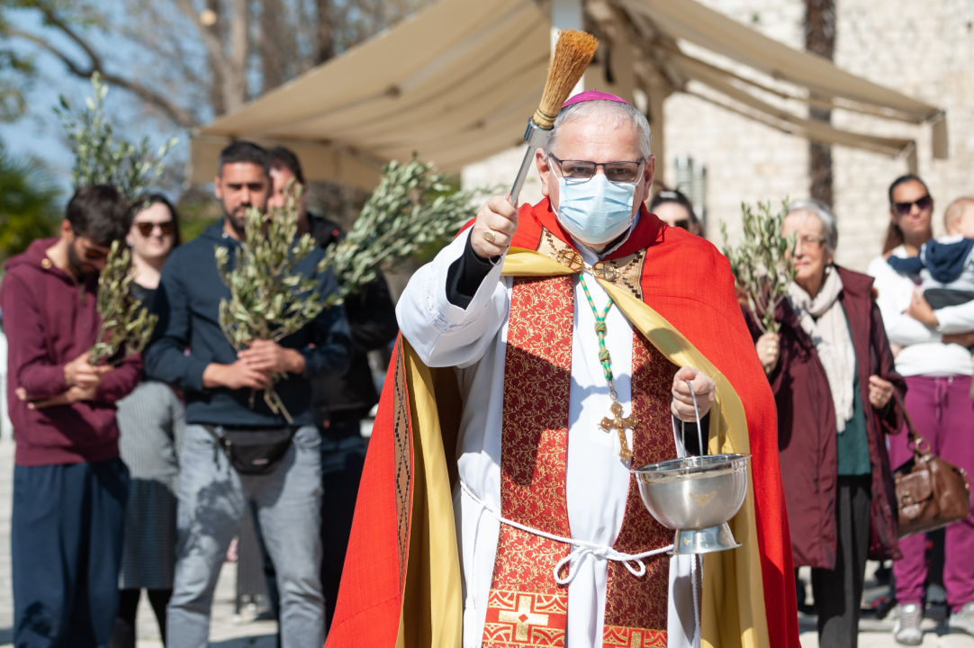Procesijom, misom i blagoslovom maslinovih grančica Šibenčani proslavili Cvjetnicu