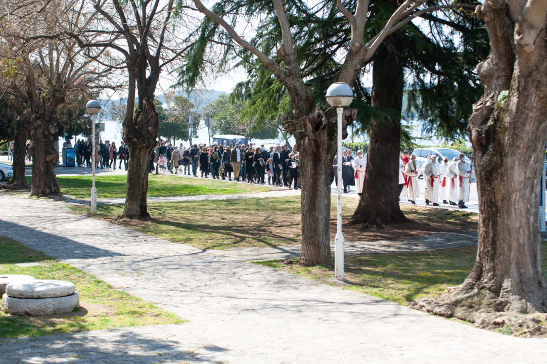 Procesijom, misom i blagoslovom maslinovih grančica Šibenčani proslavili Cvjetnicu