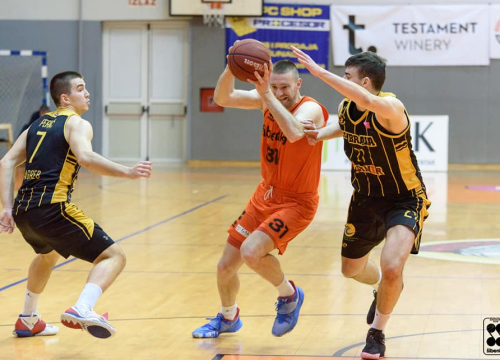 Košarkaši GKK Šibenke zakomplicirali situaciju oko play-offa domaćim porazom od VROS-a