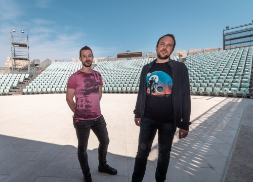 Fotografija 3 - O ljetnoj pozornici na sv. Mihovilu pričalo se od 50-ih, Pavić i Bakula istražili zašto je izgrađena tek 2014. godine