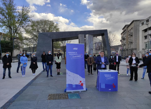 Nikola Blažević i Sanja Bebek predstavljeni građanima: 'Naš fokus su ljudi, njih želimo zadržati i vratiti'