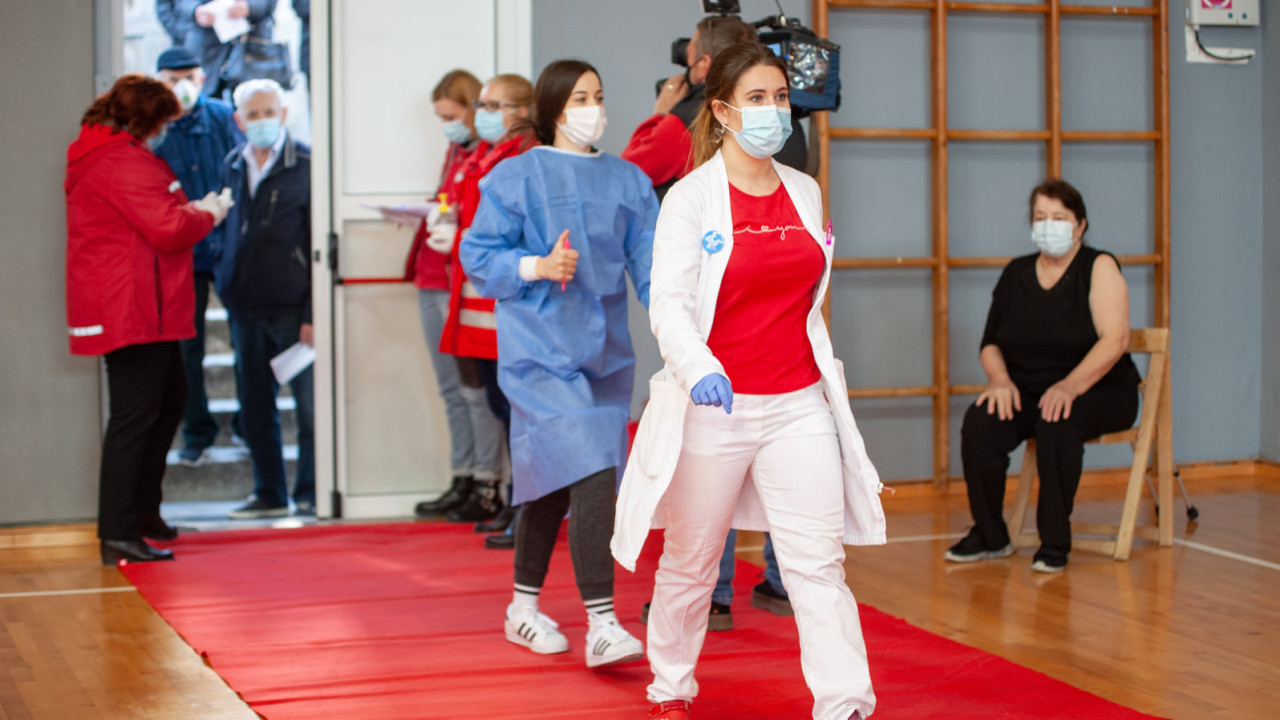 Stiže 3700 doza cjepiva, za dva tjedna još i više: Opet cijepljenje na Baldekinu, i mlađi ljudi uskoro će doći na red