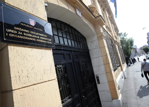 Uskok se pravda kako nisu bile ispunjene zakonske pretpostavke za predlaganje mjera opreza Mamiću