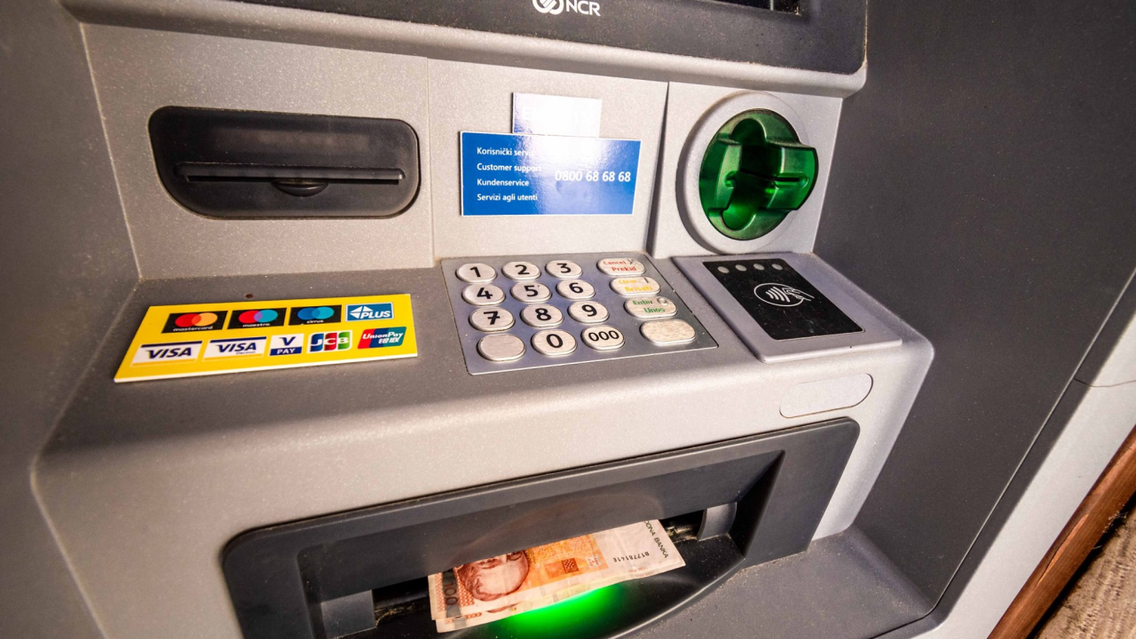 Za podizanje gotovine na bankomatima bit će dovoljan samo pogled