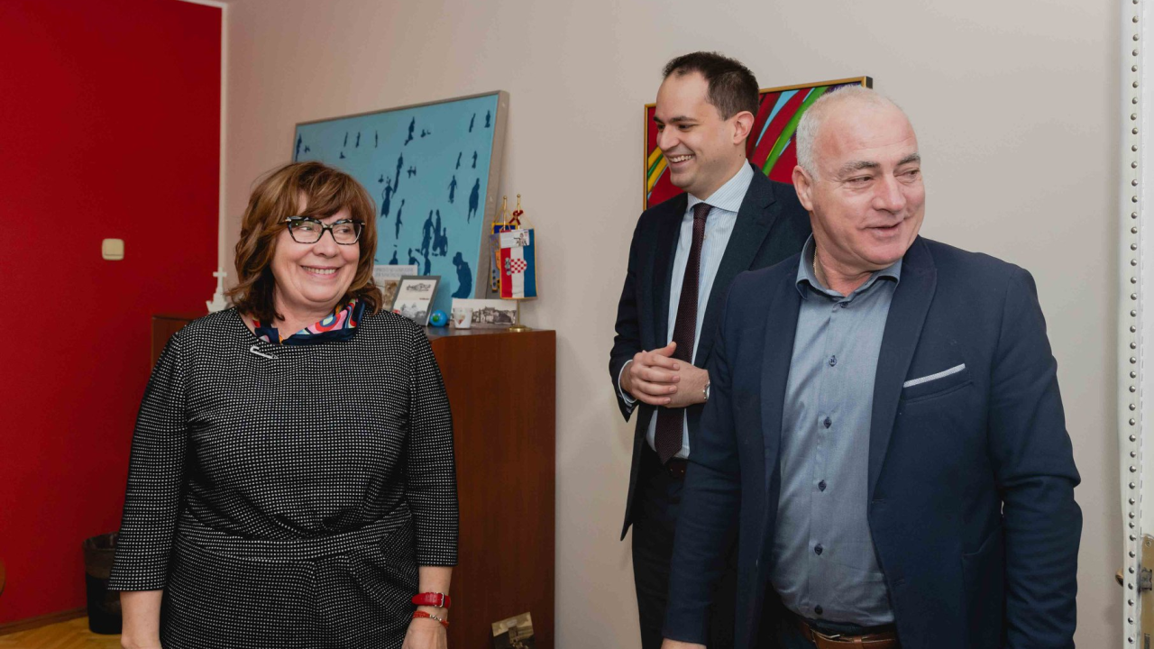 USKOK proširio istragu u Aferi vjetroelektrane: Osumnjičena i Edita Grubišić, kao predstojnica Ureda državne uprave u Šibeniku