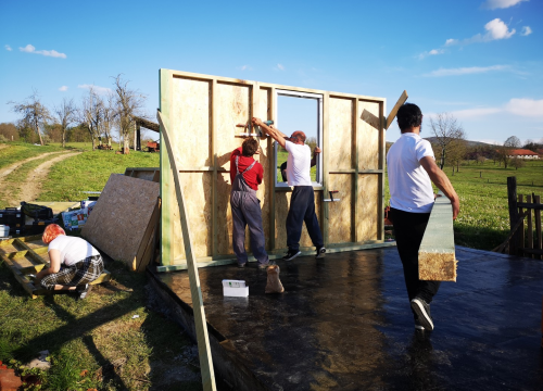 Fotografija 10 - Šibenčani grade novi dom za obitelj stradalu u potresu na Baniji, trebaju vašu pomoć da je dovrše