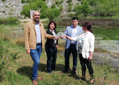 Fotografija 3 - Marko Jelić i Ante Pranić na izvoru Cetine: 'Dalmacija se mora razvijati kao jedinstvena regija bez birokratskih prepreka'