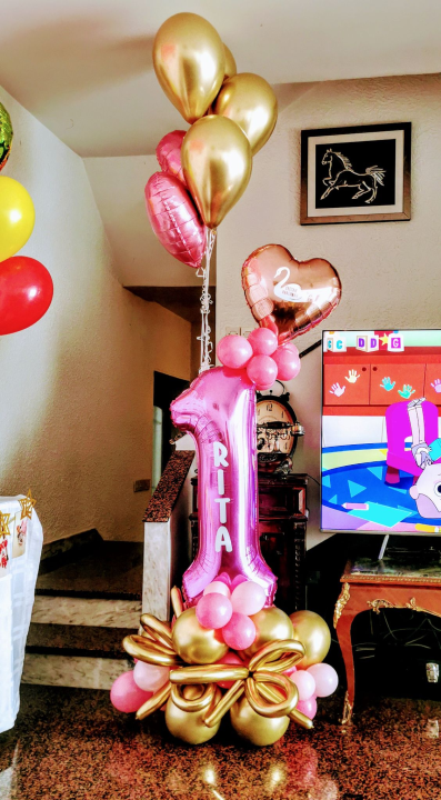 Iznenadite svoje bližnje personaliziranim poklonima i dekoracijama iz Smile T-shirt & party storea!