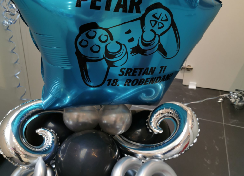 Fotografija 23 - Iznenadite svoje bližnje personaliziranim poklonima i dekoracijama iz Smile T-shirt & party storea!