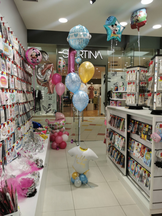 Iznenadite svoje bližnje personaliziranim poklonima i dekoracijama iz Smile T-shirt & party storea!