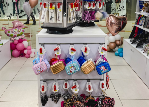 Fotografija 26 - Iznenadite svoje bližnje personaliziranim poklonima i dekoracijama iz Smile T-shirt & party storea!