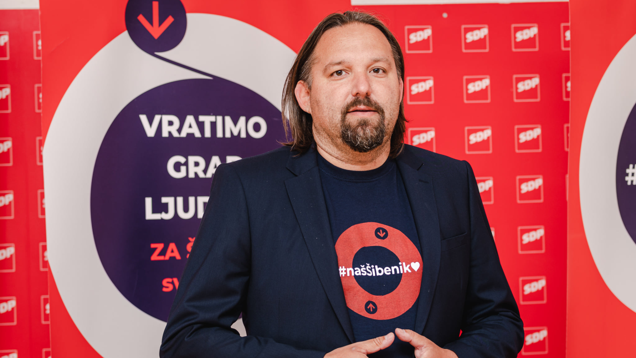 Restović: 'U drugi krug idemo Burić i ja, nadam se da neće izbjegavati sučeljavanje i razmjenu mišljenja'