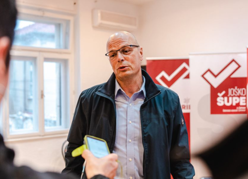 Fotografija 13 - Restović: 'U drugi krug idemo Burić i ja, nadam se da neće izbjegavati sučeljavanje i razmjenu mišljenja'