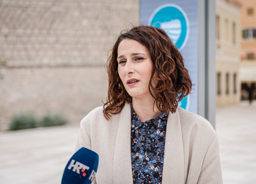 Fotografija 6 - Na Poljani 'prosvjed' osoba s invaliditetom: Snimanje završne scene filma u sklopu projekta 'Hoću posao'