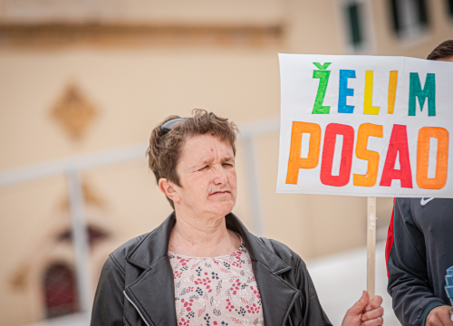 Fotografija 9 - Na Poljani 'prosvjed' osoba s invaliditetom: Snimanje završne scene filma u sklopu projekta 'Hoću posao'
