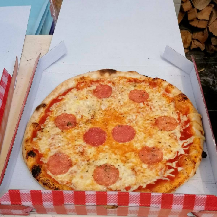 Naručite slasnu pizzu Godimento po odličnoj cijeni!