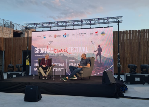 Fotografija 9 - Dino Rađa i Goran Milić na sv. Mihovilu: 'Ima neki šarm u tome da te ne jeb* dva posto, ovdje tek kad umreš, onda si bog'